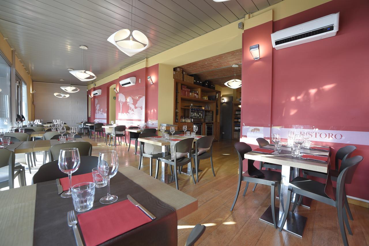 Locanda La Bottega Del Parco Pisa Exterior photo